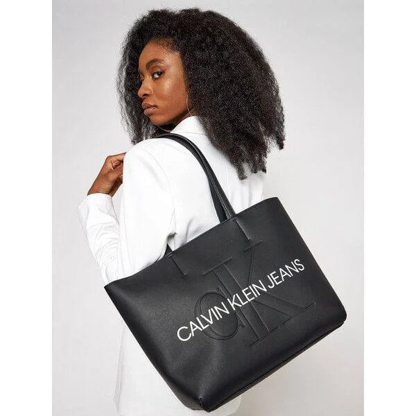 Calvin Klein Jeans Fermuarlı Derin Çanta Replika