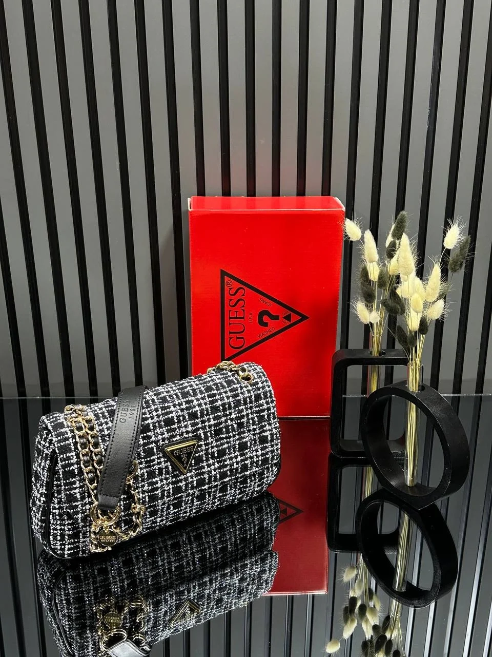 Guess Tüvit Replika Zincir Detaylı A Kalite Çanta